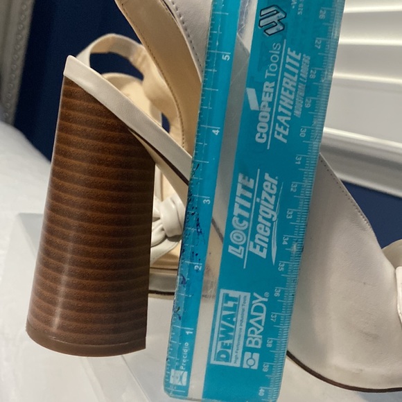 Black Nine West heels - Picture 4 of 6